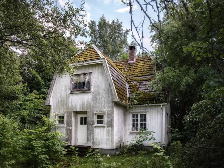 Abandoned Norwegian Homes By Britt Marie Bye