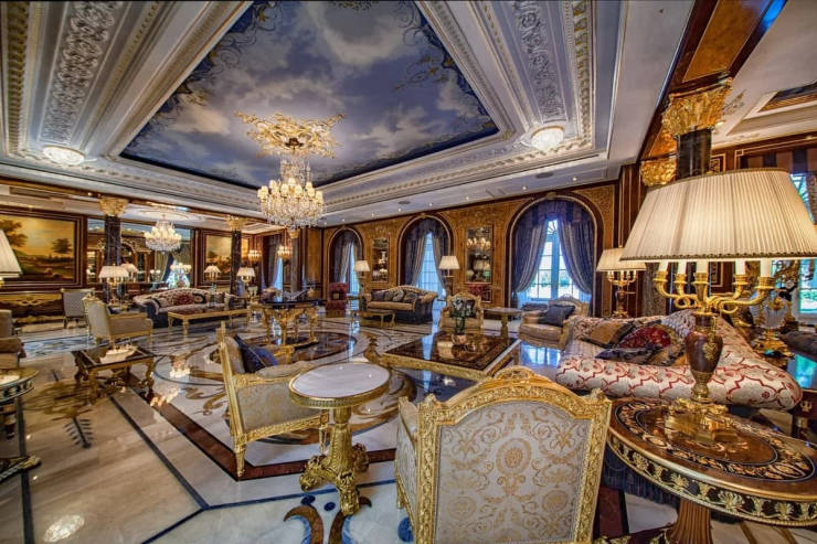 This Mansion Belongs To A Co-Owner Of Moscow’s Biggest Airport…