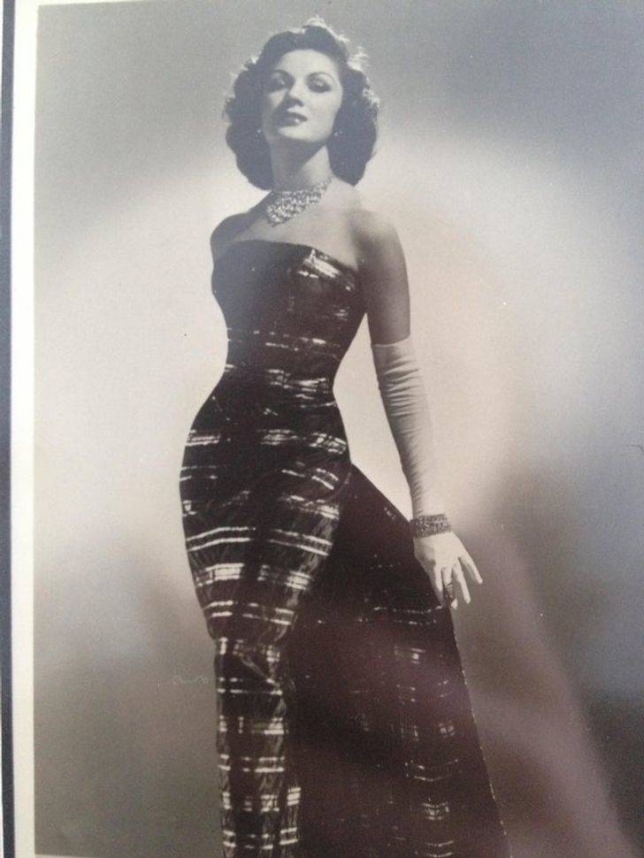 Family Pictures Of Grandmas In Their Youth Who Were Too Stylish For This World