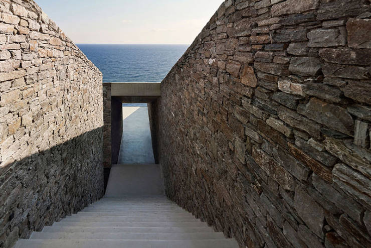 This Greek Cliffside House Looks Fantastic!