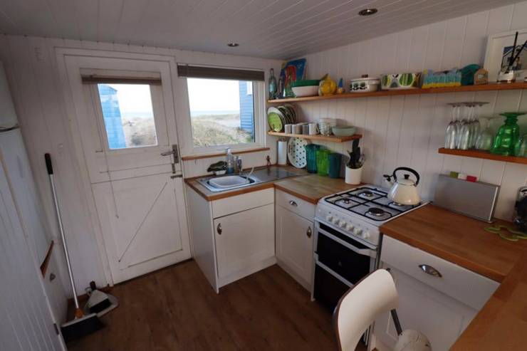 Tiny British Beach House Without A Single Bathroom Is On The Market For $450 Thousand
