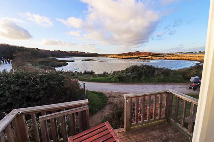 Tiny British Beach House Without A Single Bathroom Is On The Market For $450 Thousand