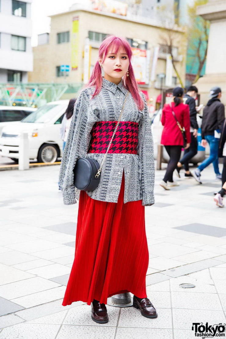 Exotic Looks Of Tokyo Street Fashion