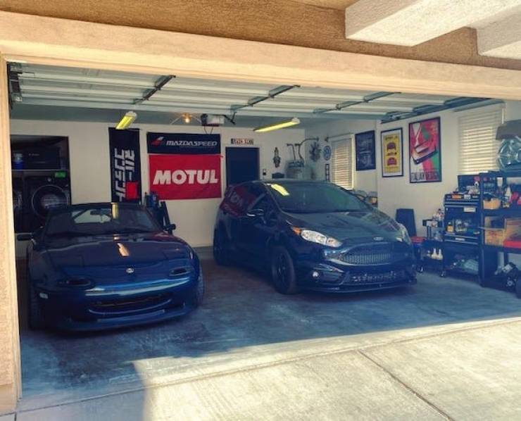 Take A Look At These Amazing Garages!