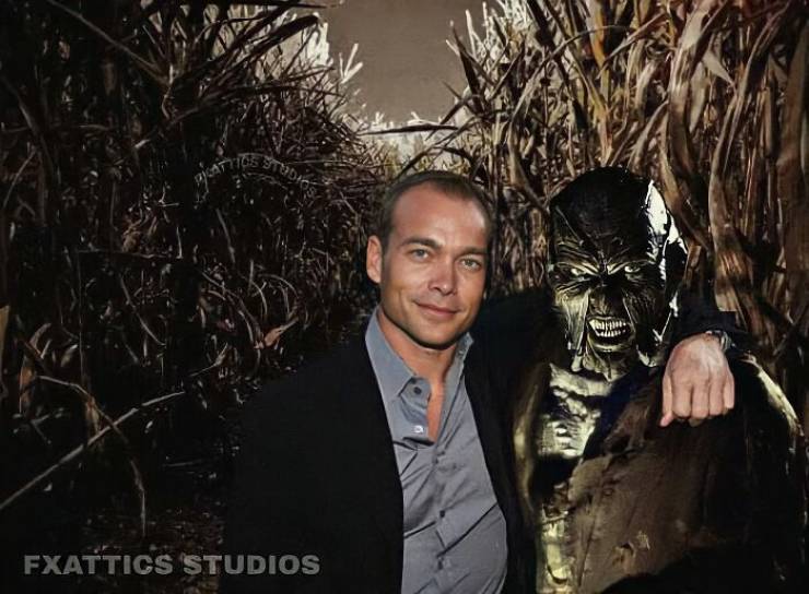Horror Movie Actors And Actresses Pictured Together With Their Creepy Roles