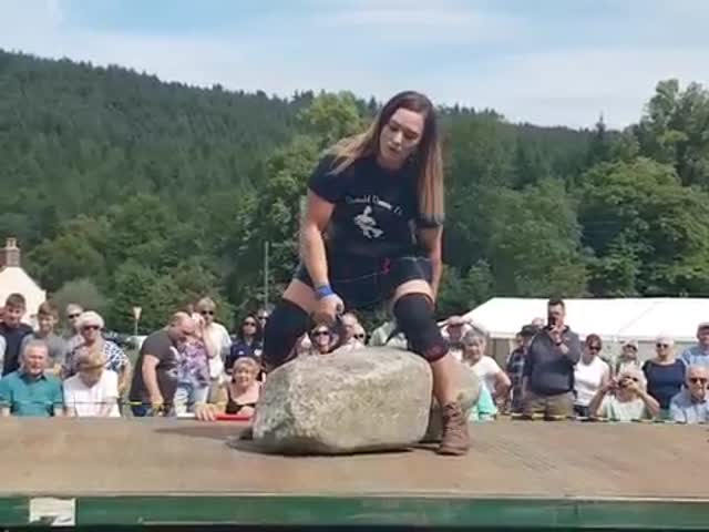 Leigh Holland-Keen Becomes The Second Ever Woman To Lift The Legendary 330 Kg Dinnie Stones