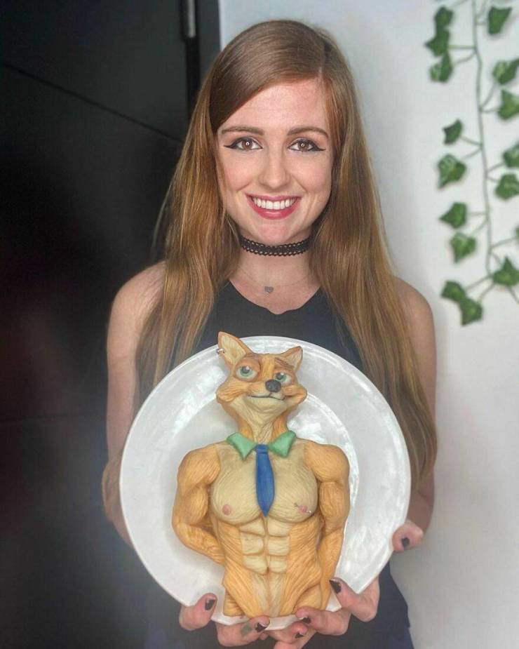 Mildly Unsettling Cakes Featuring Pop Culture Characters By BakingThursdays