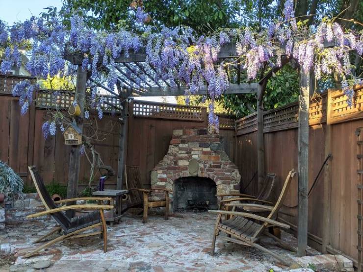 People Share Photos Of Their Extremely Cozy Places, And It Feels Very Nice
