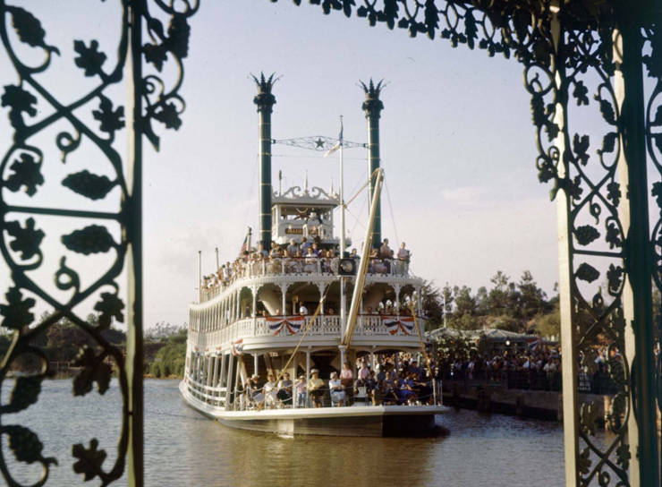 Vintage Photos Of “Disneyland” Grand Opening