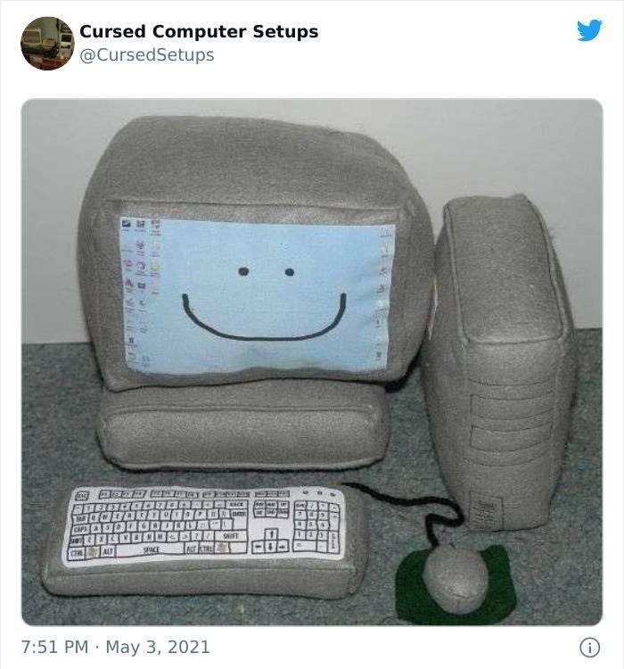 These Computer Setups Are Cursed! (30 PICS) - Izismile.com