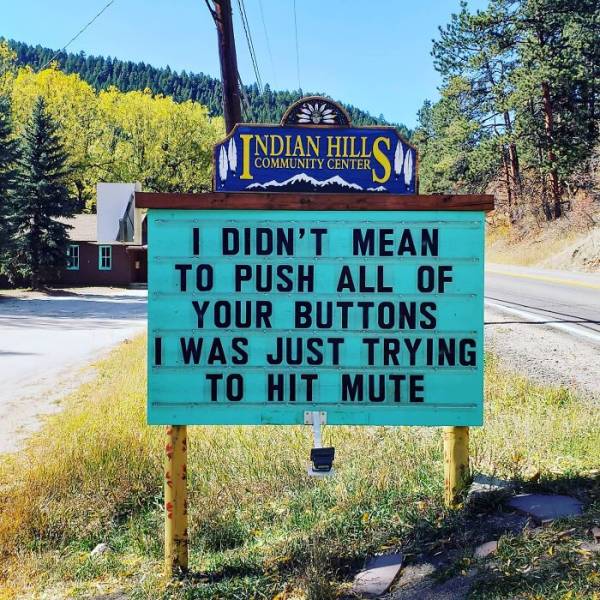 Looking For Funny Signs? Here They Are!