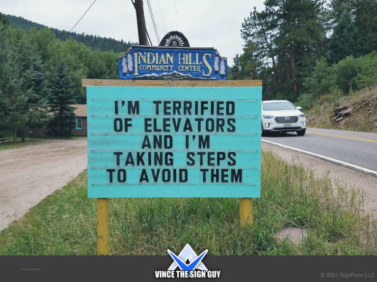 Looking For Funny Signs? Here They Are!