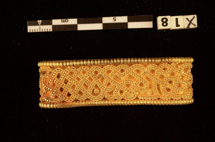 Danish Man Finds Vikings’ Gold After Spending A Couple Of Hours With His New Metal Detector