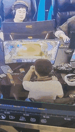 Daily Gifdump [WEEKEND EDITION]