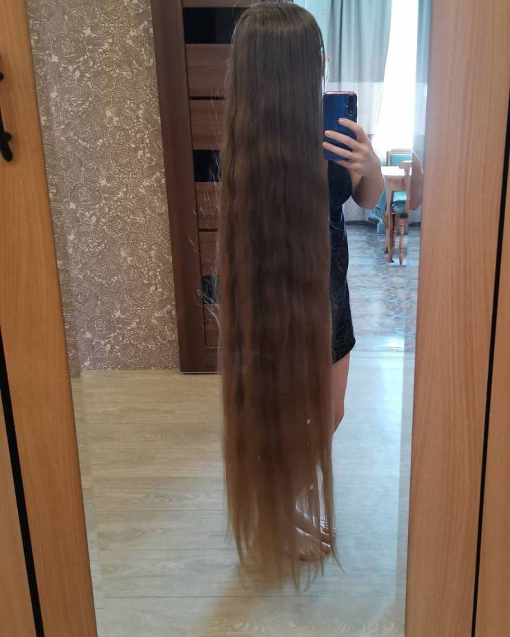 This Russian Woman’s Hair Is 23 Years Old…