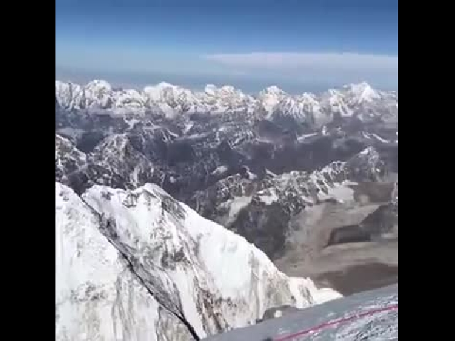 Видео над Эверестом