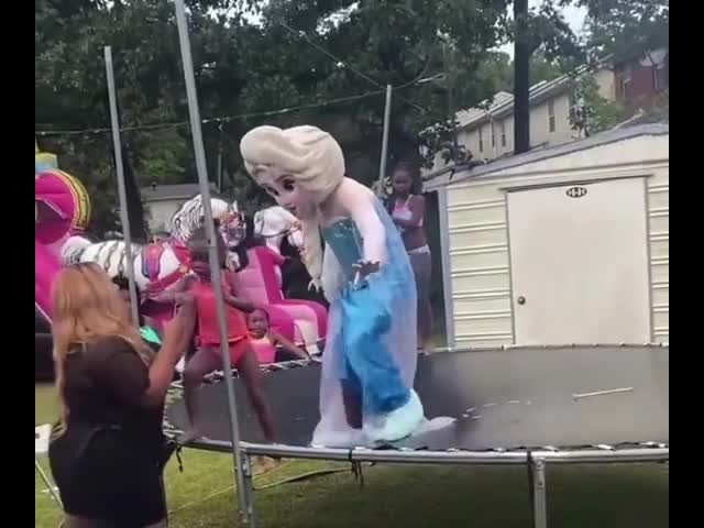 Elsa, No!
