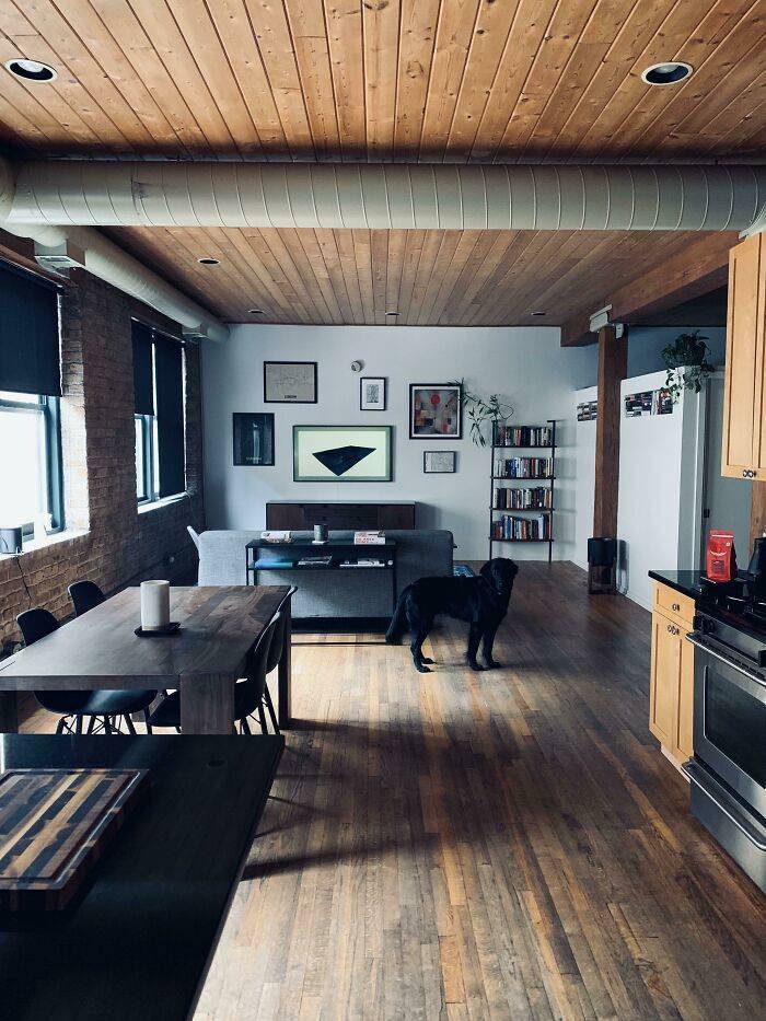 Men Are Sharing Their Cozy Living Places