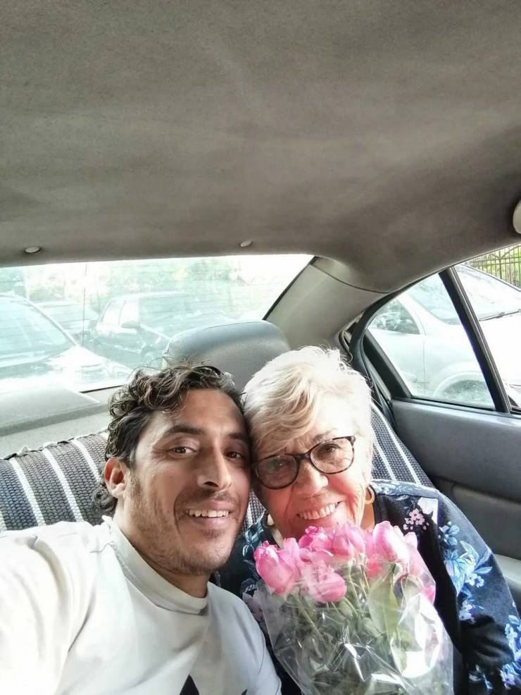After A Year Apart, 82-Year-Old Granny Reunites With Her 36-Year-Old Husband