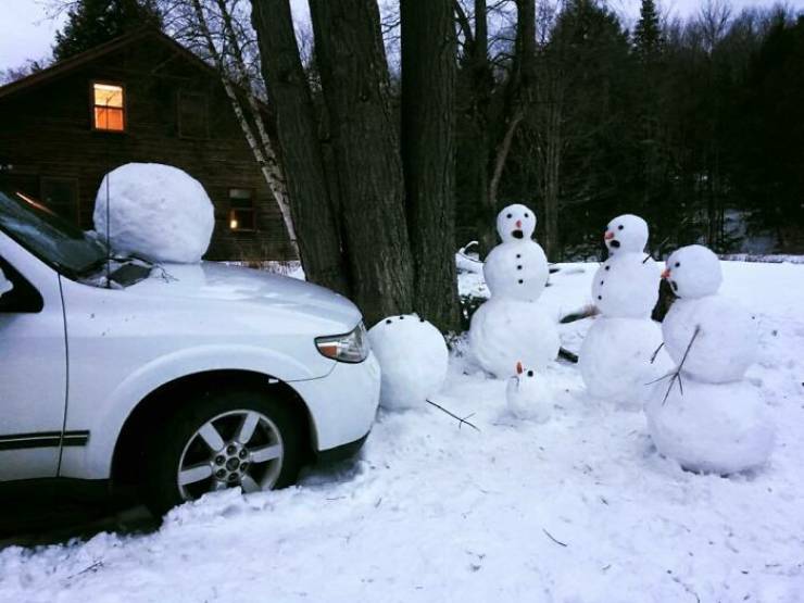 People Share Their Amazing Snow Sculptures
