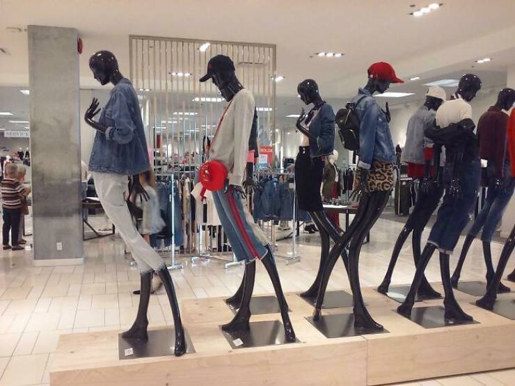 These Mannequins Are Totally Realistic… (47 PICS) - Izismile.com