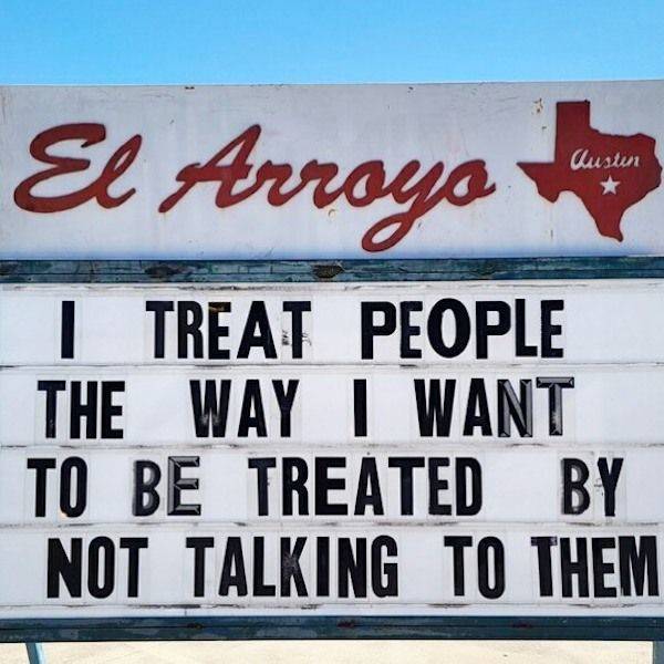 “El Arroyo” Has The Funniest Signs In The US!