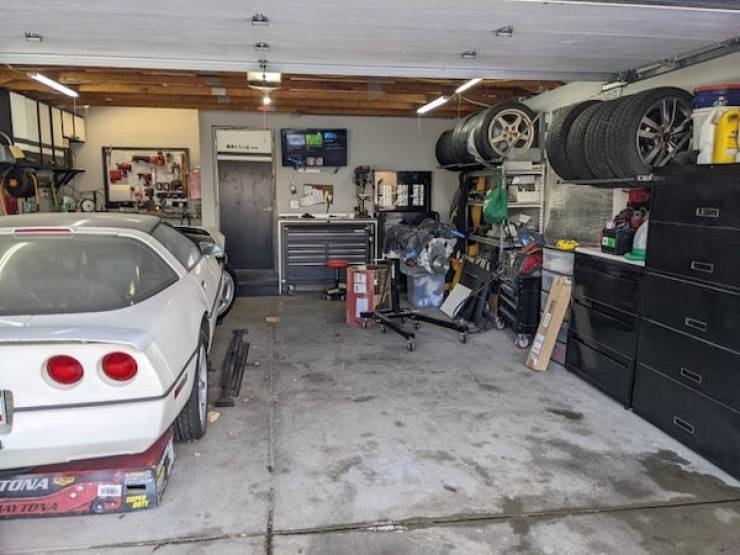 Garages! All Kinds Of Them!
