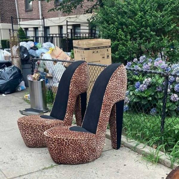People Share Their Stooping Treasures