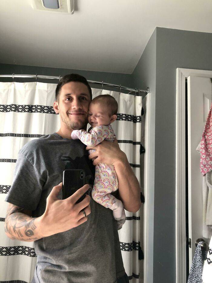 Men Share Photos Of Their Happy Dadhood!