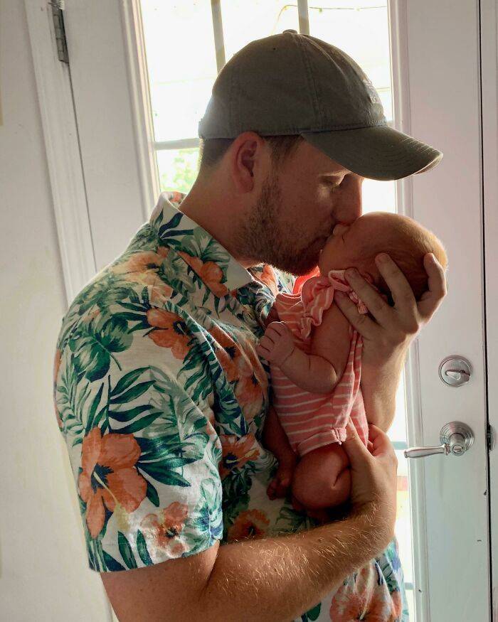 Men Share Photos Of Their Happy Dadhood!