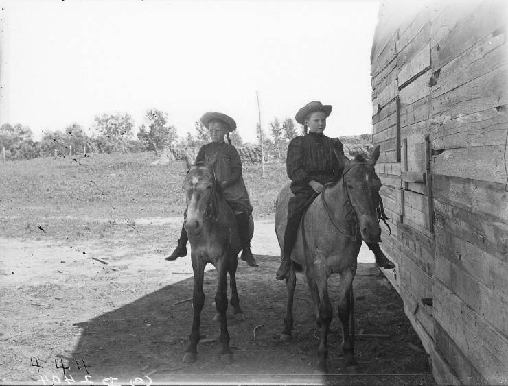 Great Plains Settlers, By Solomon Butcher