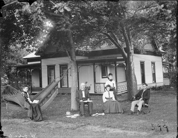 Great Plains Settlers, By Solomon Butcher