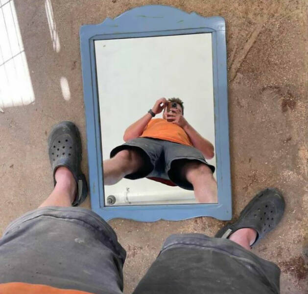 Just Trying To Sell A Mirror…