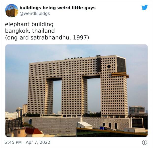Just Some Buildings Being Weird…
