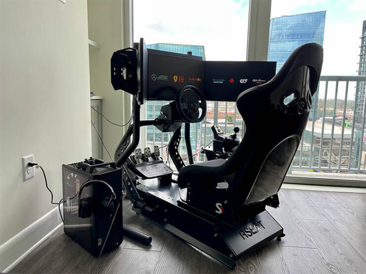 People Showing Off Their Awesome Racing Simulator Rigs
