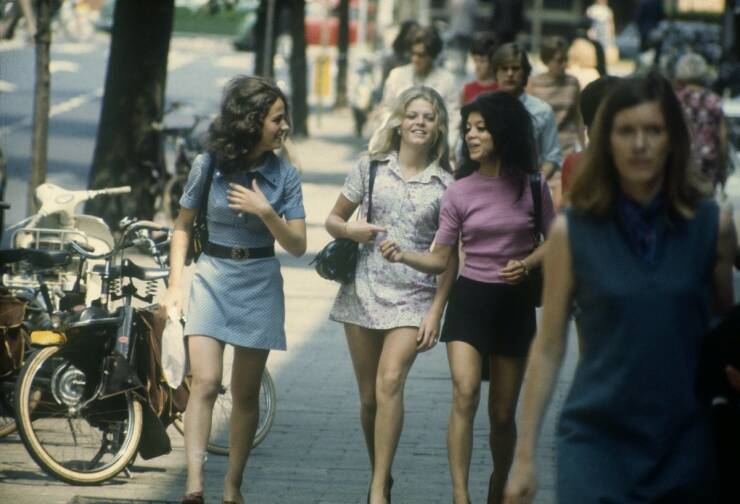 Amsterdam’s Street Life Back In The ‘60s And ‘70s