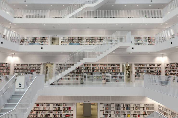 Traveler Takes Photos Of Beautiful Libraries Around The World