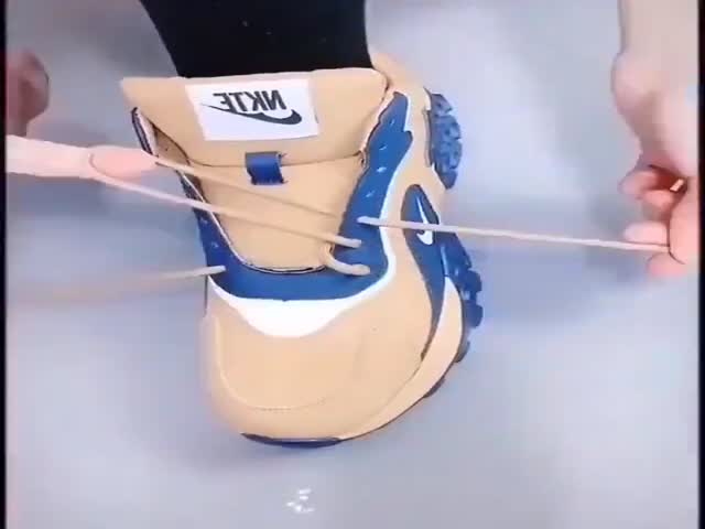 Tying Shoelaces