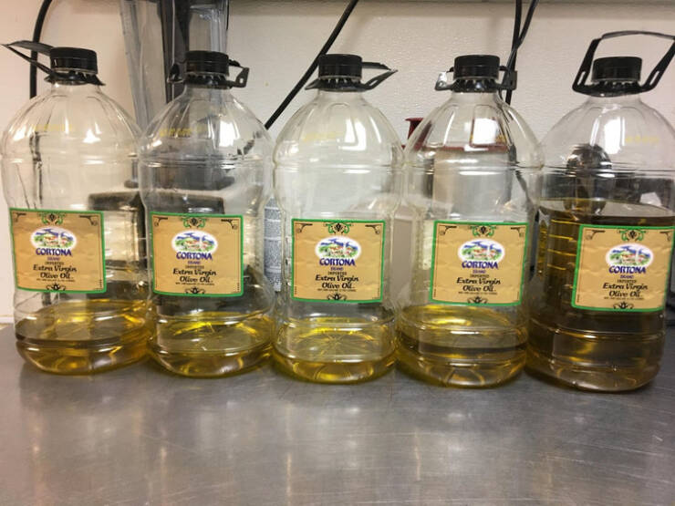 Chefs Show Behind-The-Scenes Things We Had No Idea About