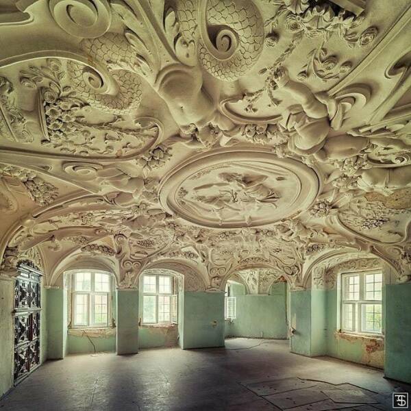 Abandoned Places Are Beautiful!