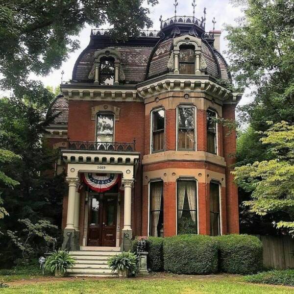 Historical Homes Of America
