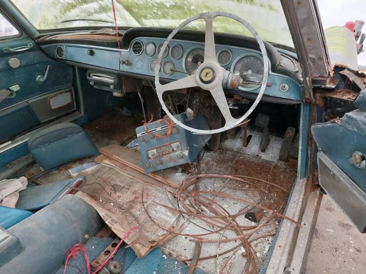 Classic “Ferrari” Gets Sold For $132 Thousand After Rotting In A Barn For 40 Years