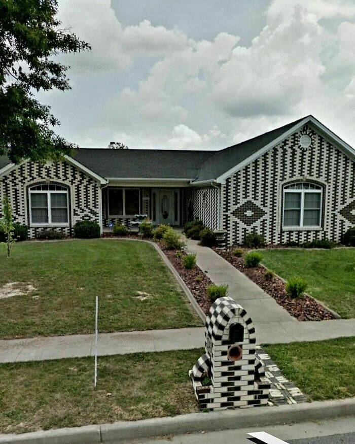 These Houses Are Pretty Weird…