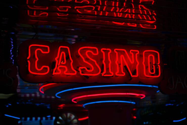 Best Online Casinos In Canada With The  Most Profitable Bonuses