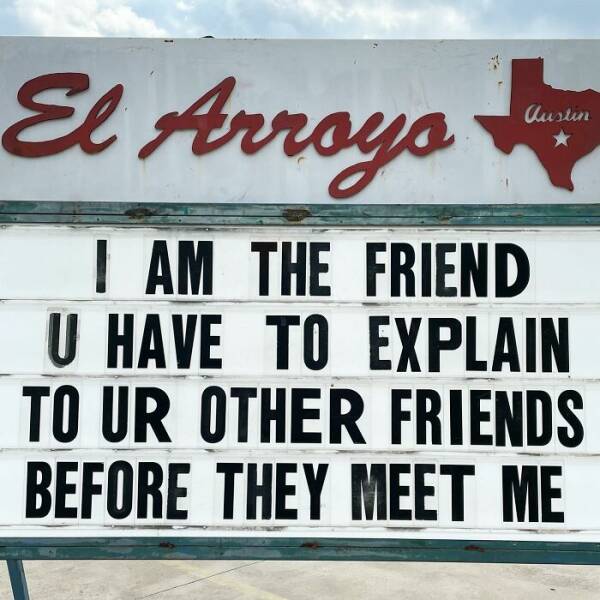 “El Arroyo” Signs Are Back!