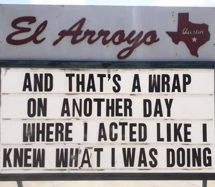 “El Arroyo” Signs Are Back!