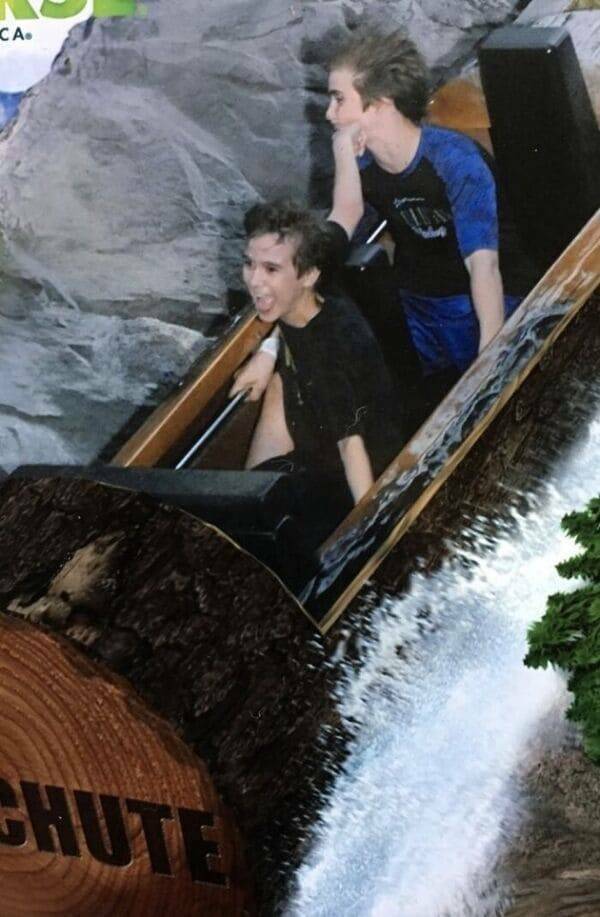 Some Of The Funniest Roller Coaster Photos Ever!