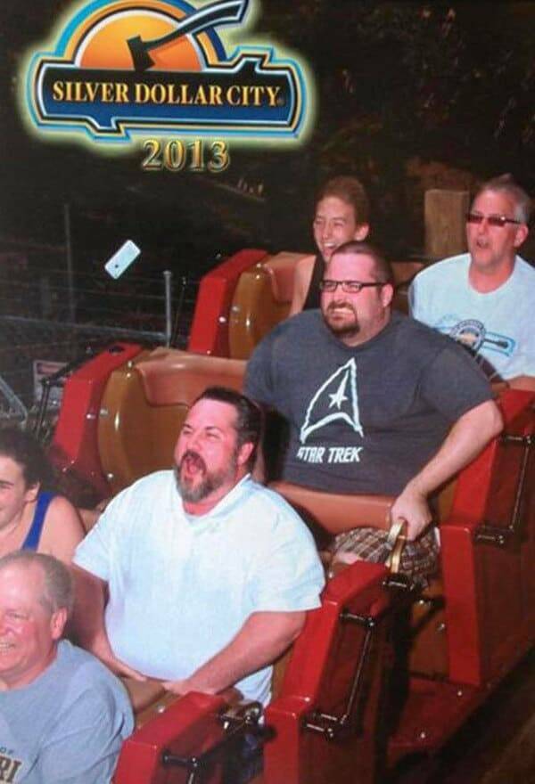 Some Of The Funniest Roller Coaster Photos Ever!