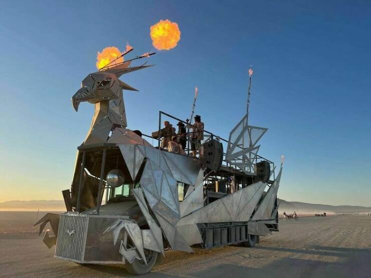 Crazy Photos From “Burning Man 2022”