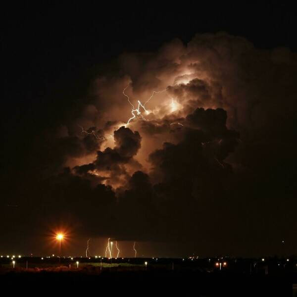 People Share Photos Of Fascinating Weather Phenomena